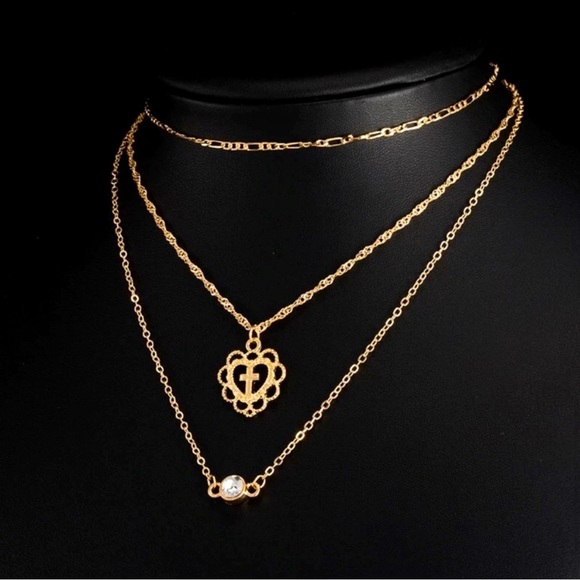 flash SALE* Jewelry - Layered Pendant Choker